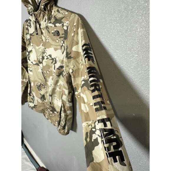 The North Face Jacket Boys M Camo Windwall Flurry Hooded Windbreaker Spellout - Picture 2 of 7